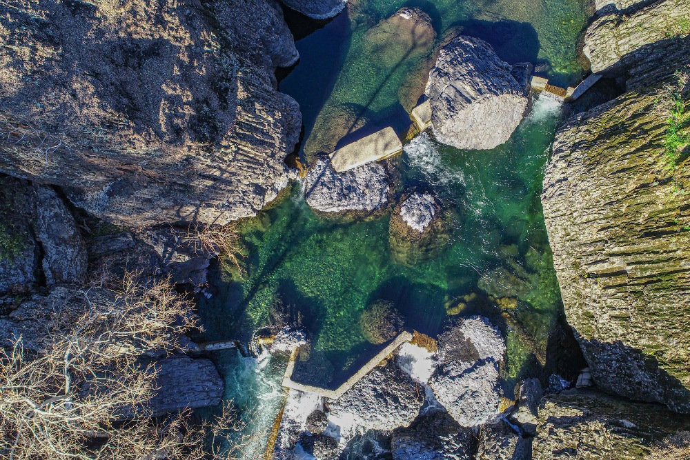 Big-Chico-Creek7 Currently, the fish ladder is unmaintained, damaged by boulders shifted by hydraulic forces, and, as a result, largely impassable to fish.